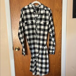 Eddie Bauer Black and White Long Sleeve Shirt Dress